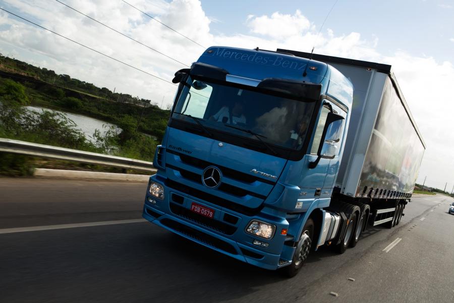  Mercedes-Benz Actros 2546 6x2 (MP3) 2011 года  (BR) (фото 13 из 18)